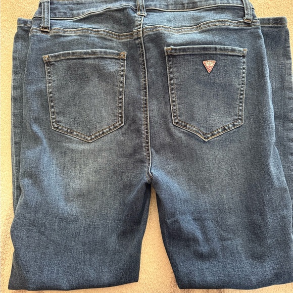 Guess Jeans - Picture 3 of 5